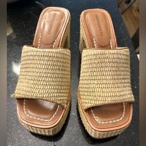 Brand new Bernardo platform raffia heels